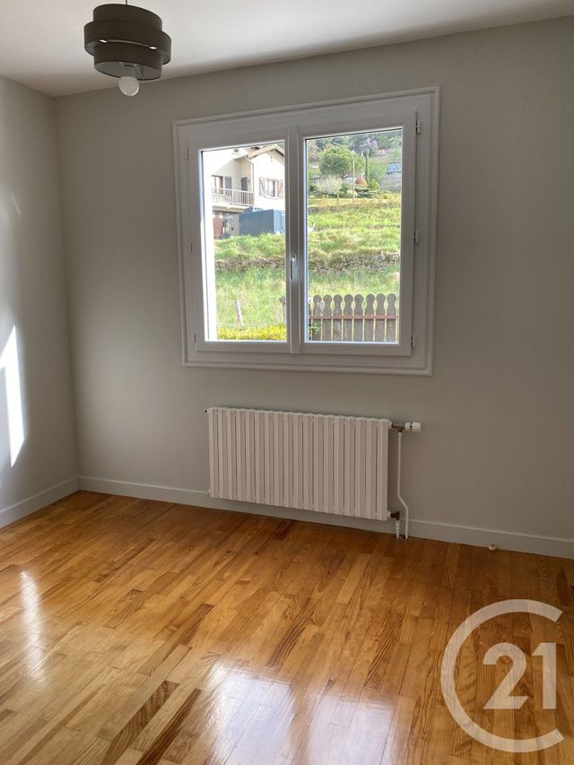 Maison &agrave; louer - 4 pi&egrave;ces - 82 m2 - Vanosc - 07 - RHONE-ALPES