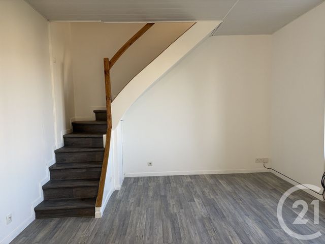 Maison &agrave; louer - 3 pi&egrave;ces - 50,16 m2 - Davezieux - 07 - RHONE-ALPES