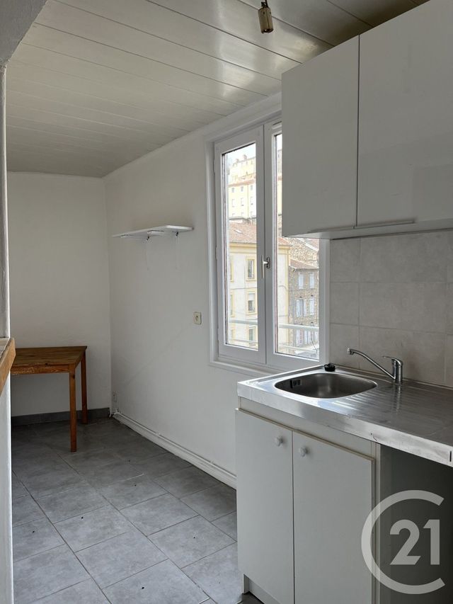 Appartement T3 &agrave; louer - 3 pi&egrave;ces - 48,90 m2 - Annonay - 07 - RHONE-ALPES