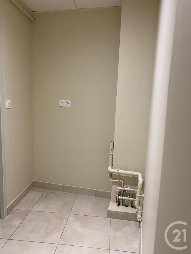 Appartement T3 &agrave; louer - 3 pi&egrave;ces - 69,52 m2 - Annonay - 07 - RHONE-ALPES