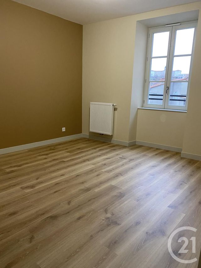 Appartement T3 &agrave; louer - 3 pi&egrave;ces - 69,52 m2 - Annonay - 07 - RHONE-ALPES