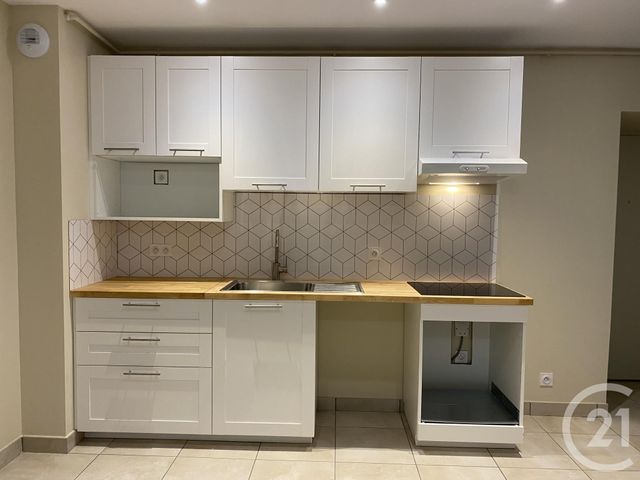 Appartement T3 &agrave; louer - 3 pi&egrave;ces - 69,52 m2 - Annonay - 07 - RHONE-ALPES