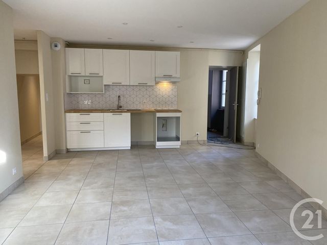 Appartement T3 &agrave; louer - 3 pi&egrave;ces - 68,82 m2 - Annonay - 07 - RHONE-ALPES