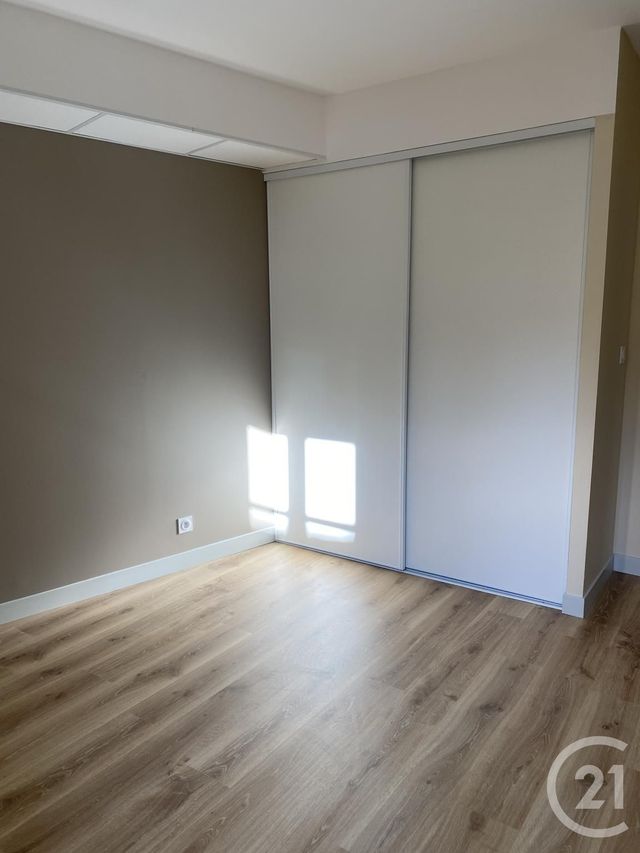Appartement T3 &agrave; louer - 3 pi&egrave;ces - 68,82 m2 - Annonay - 07 - RHONE-ALPES