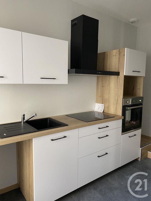 Appartement T3 &agrave; louer - 3 pi&egrave;ces - 69,40 m2 - Annonay - 07 - RHONE-ALPES