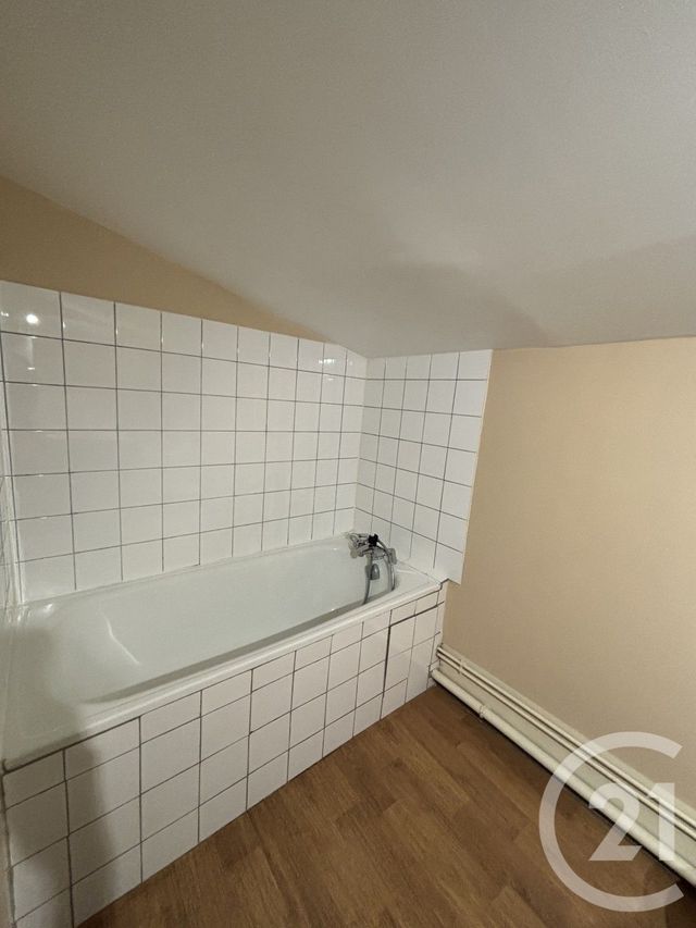 Appartement T2 &agrave; louer - 2 pi&egrave;ces - 30,19 m2 - Annonay - 07 - RHONE-ALPES