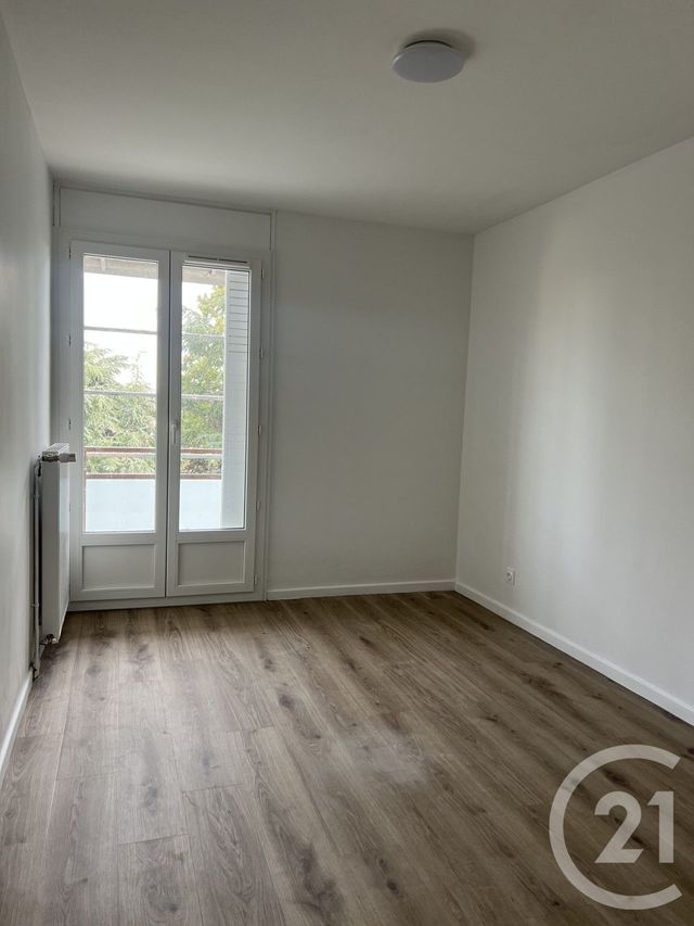 Appartement T3 &agrave; louer - 3 pi&egrave;ces - 75,76 m2 - Annonay - 07 - RHONE-ALPES