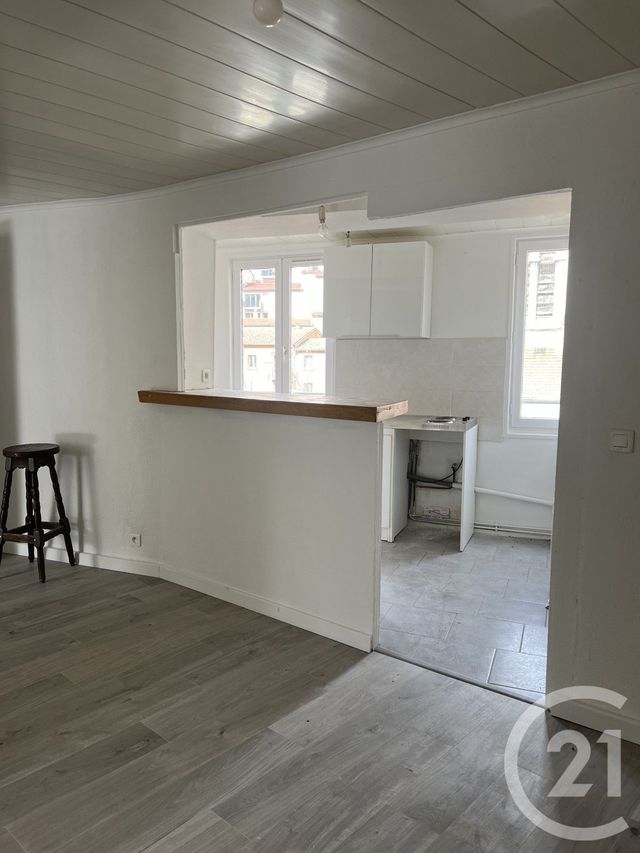 Appartement T3 &agrave; louer - 3 pi&egrave;ces - 48,90 m2 - Annonay - 07 - RHONE-ALPES