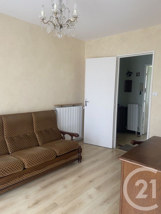 Appartement T4 &agrave; louer - 4 pi&egrave;ces - 89,60 m2 - Annonay - 07 - RHONE-ALPES