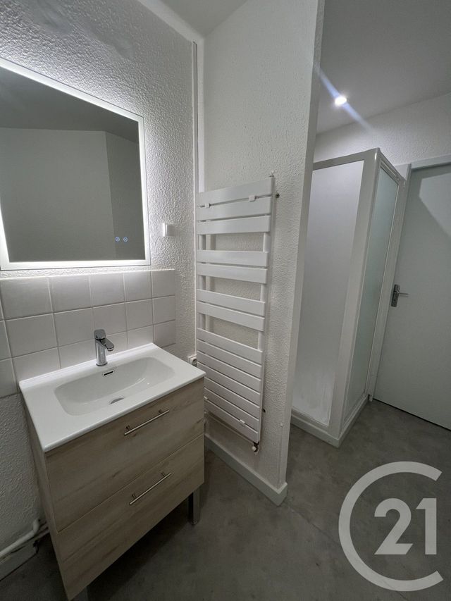 Appartement T2 &agrave; louer - 2 pi&egrave;ces - 65,75 m2 - Annonay - 07 - RHONE-ALPES