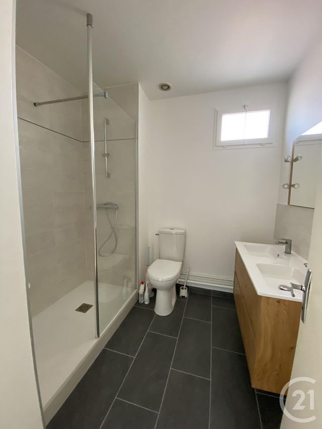 Maison &agrave; louer - 5 pi&egrave;ces - 111,94 m2 - Annonay - 07 - RHONE-ALPES