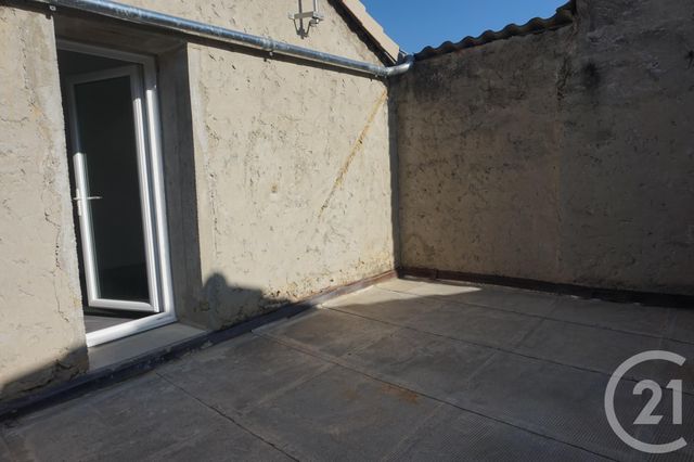 Appartement T3 &agrave; louer - 3 pi&egrave;ces - 66 m2 - St Desirat - 07 - RHONE-ALPES