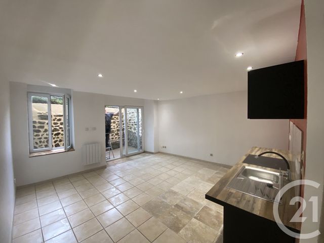 Appartement Studio &agrave; louer - 1 pi&egrave;ce - 28 m2 - Bourg Argental - 42 - RHONE-ALPES