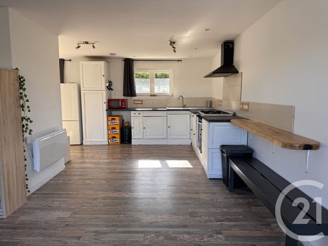 Maison &agrave; louer - 6 pi&egrave;ces - 171,70 m2 - Quintenas - 07 - RHONE-ALPES
