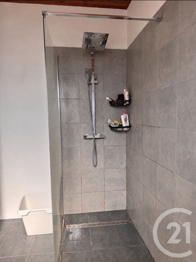 Maison &agrave; louer - 6 pi&egrave;ces - 171,70 m2 - Quintenas - 07 - RHONE-ALPES