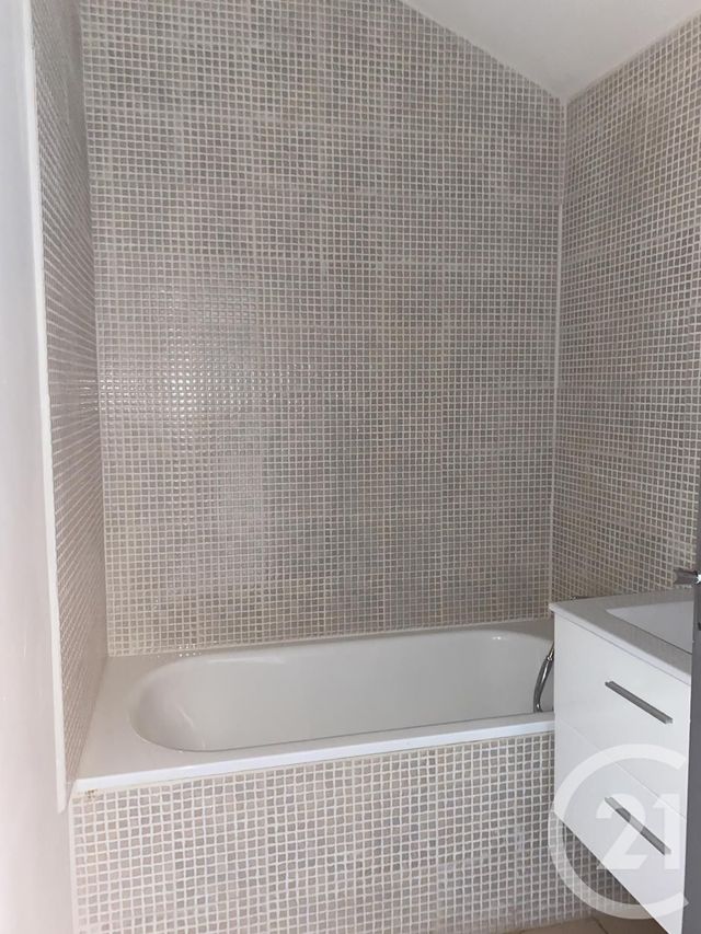 Appartement T2 &agrave; louer - 2 pi&egrave;ces - 26,07 m2 - Annonay - 07 - RHONE-ALPES