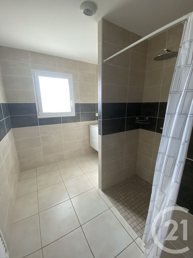 Maison &agrave; louer - 4 pi&egrave;ces - 90,41 m2 - Annonay - 07 - RHONE-ALPES