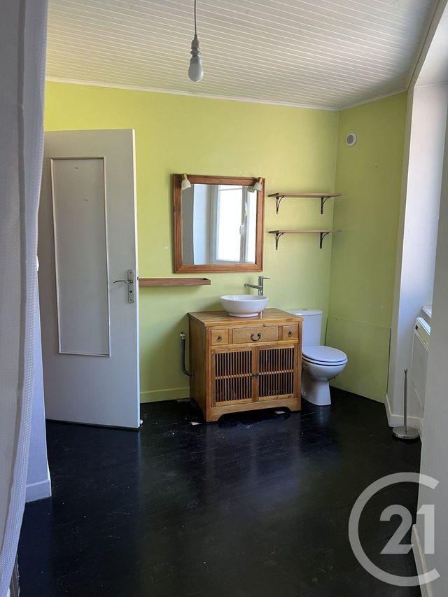 Maison &agrave; louer - 4 pi&egrave;ces - 97 m2 - Roiffieux - 07 - RHONE-ALPES