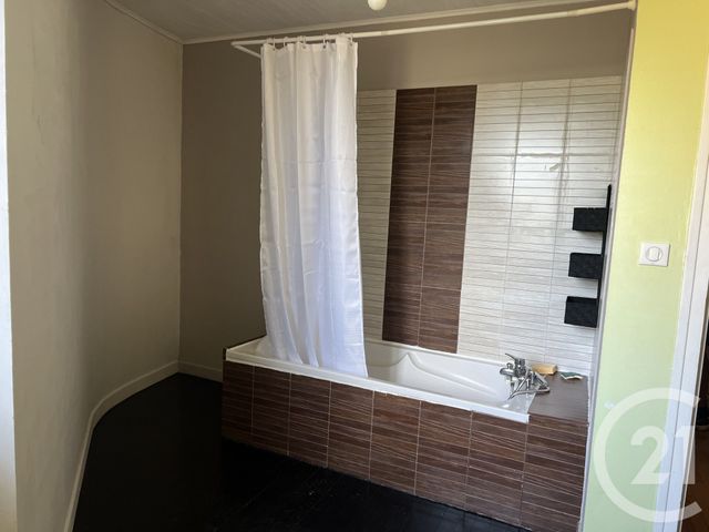 Maison &agrave; louer - 4 pi&egrave;ces - 97 m2 - Roiffieux - 07 - RHONE-ALPES