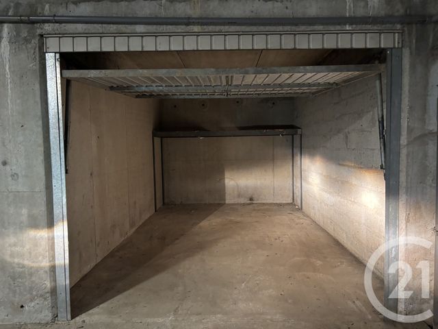 parking - ANNONAY - 07
