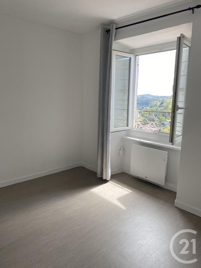 Appartement T3 &agrave; louer - 3 pi&egrave;ces - 60,32 m2 - Annonay - 07 - RHONE-ALPES