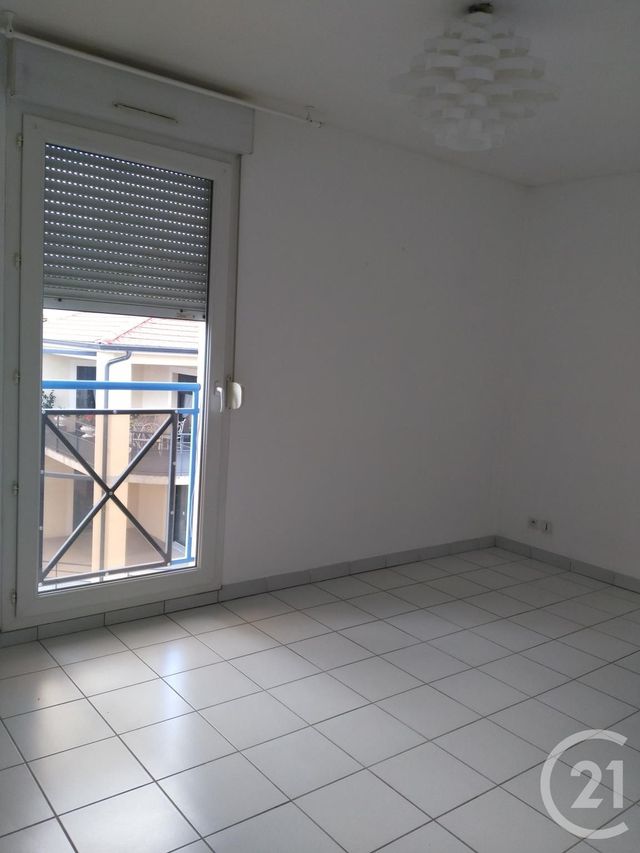 Appartement F3 &agrave; louer - 3 pi&egrave;ces - 70 m2 - Annonay - 07 - RHONE-ALPES