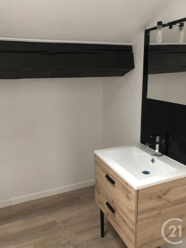 Appartement &agrave; louer - 2 pi&egrave;ces - 46,94 m2 - St Rambert D Albon - 26 - RHONE-ALPES