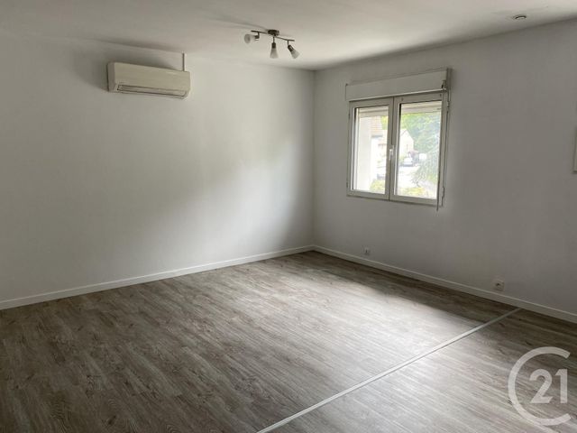 Appartement T3 &agrave; louer - 3 pi&egrave;ces - 56 m2 - Roiffieux - 07 - RHONE-ALPES