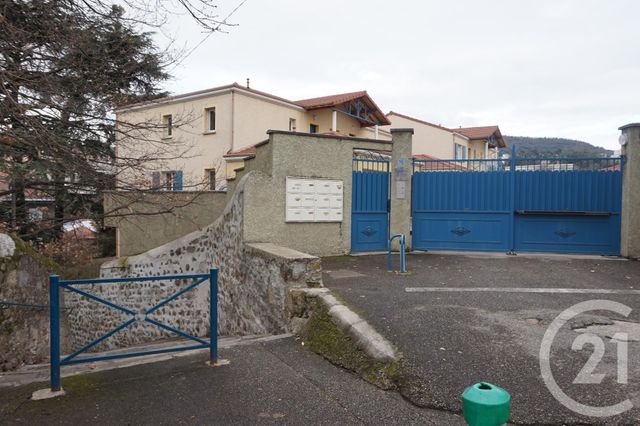 Appartement T3 &agrave; louer - 3 pi&egrave;ces - 70 m2 - Annonay - 07 - RHONE-ALPES