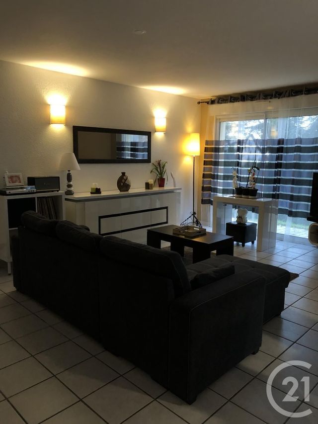 Appartement T3 &agrave; louer - 3 pi&egrave;ces - 70 m2 - Annonay - 07 - RHONE-ALPES