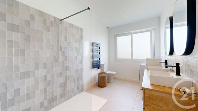 Appartement F5 à vendre - 5 pièces - 111,76 m2 - Boucau - 64 - AQUITAINE