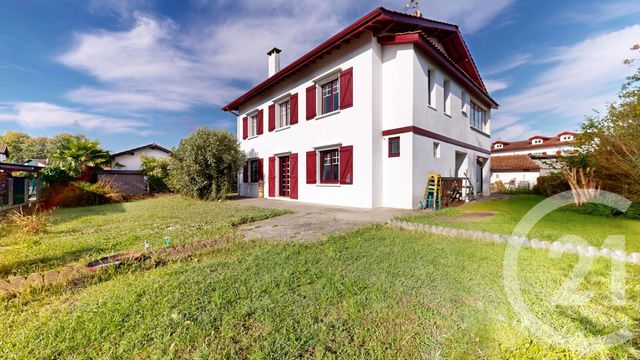 Maison à vendre - 7 pièces - 268 m2 - Ascain - 64 - AQUITAINE