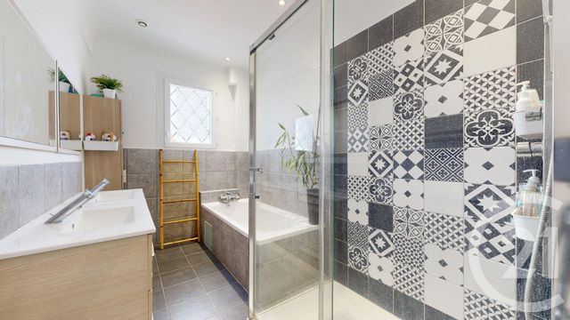 Appartement F5 &agrave; vendre - 5 pi&egrave;ces - 134,15 m2 - Bassussarry - 64 - AQUITAINE