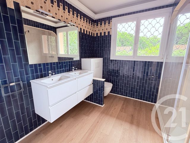 Maison &agrave; louer - 5 pi&egrave;ces - 155 m2 - Boucau - 64 - AQUITAINE