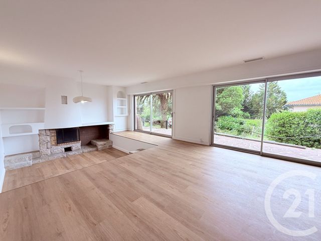 Maison &agrave; louer - 5 pi&egrave;ces - 155 m2 - Boucau - 64 - AQUITAINE