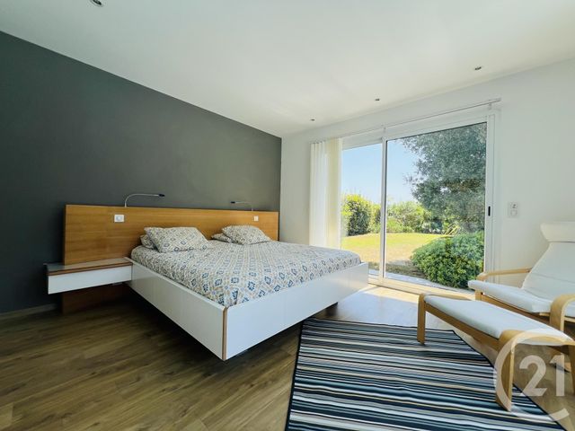 Maison &agrave; louer - 7 pi&egrave;ces - 204,44 m2 - Bassussarry - 64 - AQUITAINE