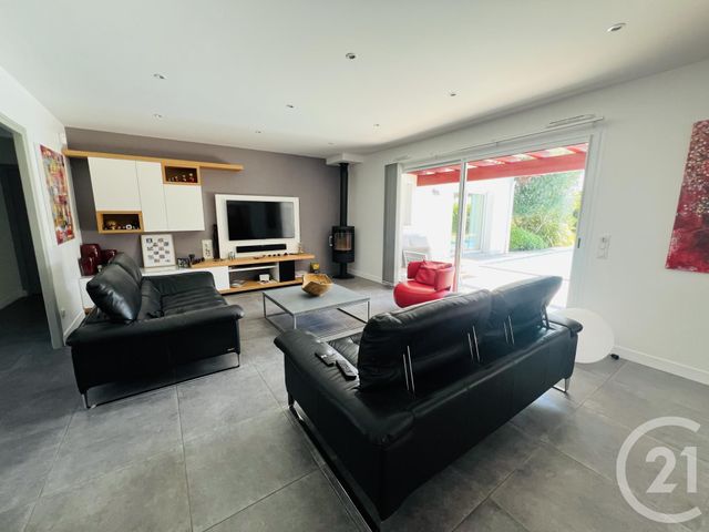 Maison &agrave; louer - 7 pi&egrave;ces - 204,44 m2 - Bassussarry - 64 - AQUITAINE