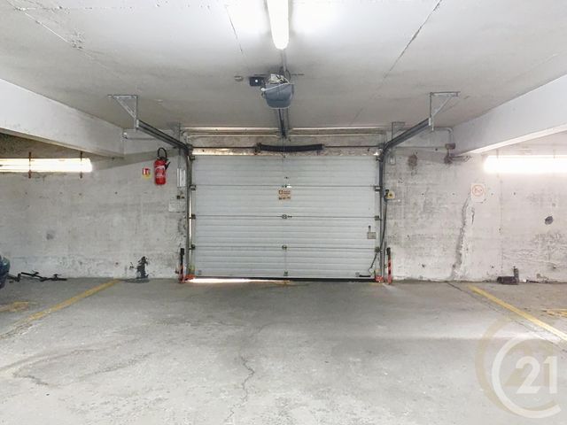 Parking à vendre - 16 m2 - Perpignan - 66 - LANGUEDOC-ROUSSILLON