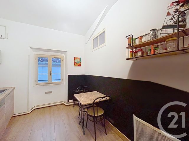Appartement T2 &agrave; louer - 2 pi&egrave;ces - 65,45 m2 - Perpignan - 66 - LANGUEDOC-ROUSSILLON