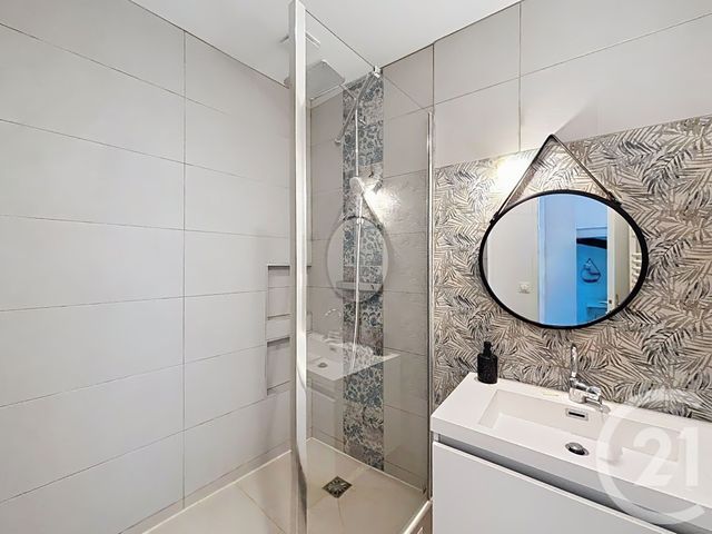 Appartement T3 &agrave; louer - 3 pi&egrave;ces - 75,07 m2 - Le Boulou - 66 - LANGUEDOC-ROUSSILLON