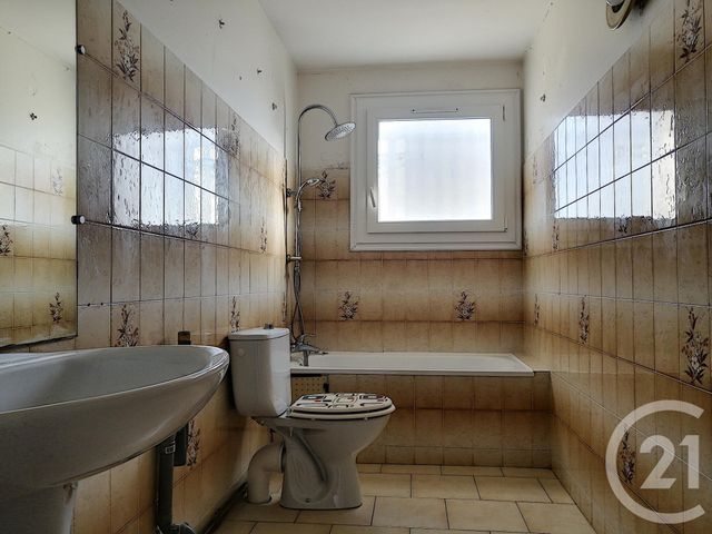 Appartement F3 &agrave; louer - 3 pi&egrave;ces - 69,93 m2 - Perpignan - 66 - LANGUEDOC-ROUSSILLON