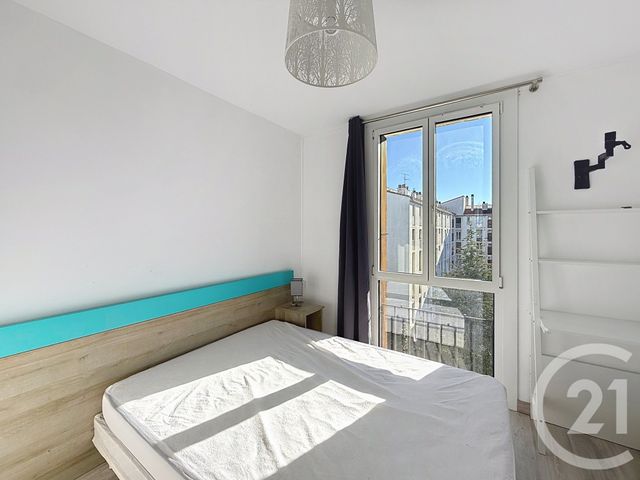 Appartement T5 &agrave; louer - 5 pi&egrave;ces - 82,74 m2 - Perpignan - 66 - LANGUEDOC-ROUSSILLON