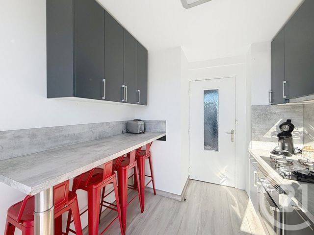 Appartement T5 &agrave; louer - 5 pi&egrave;ces - 82,74 m2 - Perpignan - 66 - LANGUEDOC-ROUSSILLON