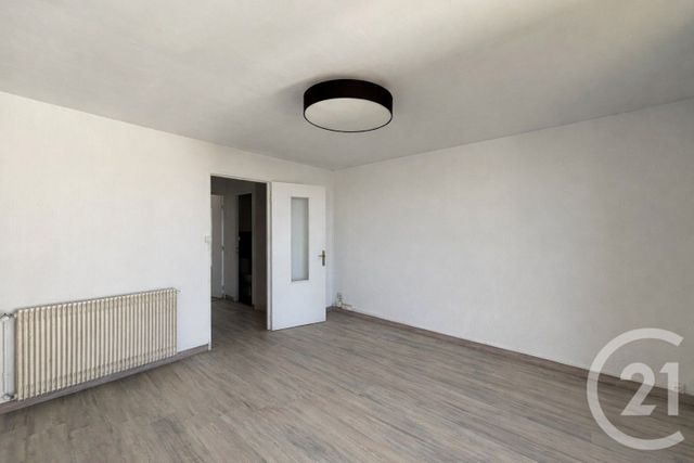 Appartement T5 &agrave; louer - 5 pi&egrave;ces - 82,74 m2 - Perpignan - 66 - LANGUEDOC-ROUSSILLON