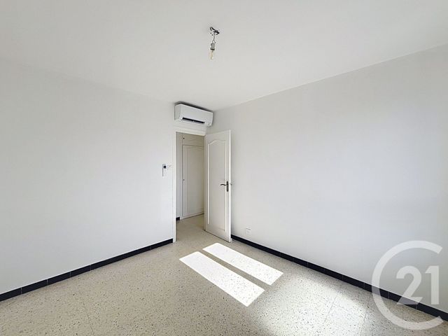 Appartement T3 &agrave; louer - 3 pi&egrave;ces - 77,52 m2 - Perpignan - 66 - LANGUEDOC-ROUSSILLON