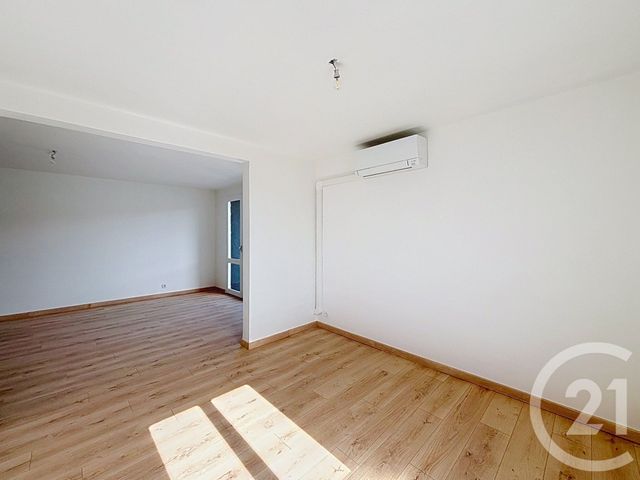 Appartement T3 &agrave; louer - 3 pi&egrave;ces - 77,52 m2 - Perpignan - 66 - LANGUEDOC-ROUSSILLON