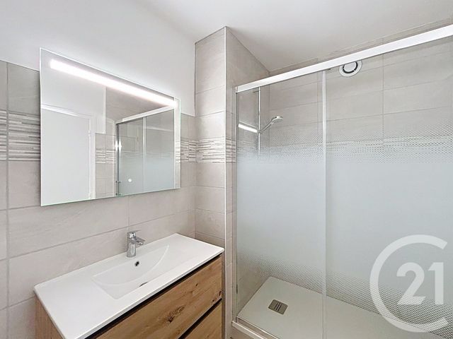 Appartement T3 &agrave; louer - 3 pi&egrave;ces - 77,52 m2 - Perpignan - 66 - LANGUEDOC-ROUSSILLON