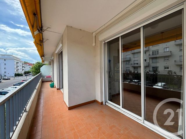 Appartement T3 &agrave; louer - 3 pi&egrave;ces - 82,51 m2 - Perpignan - 66 - LANGUEDOC-ROUSSILLON