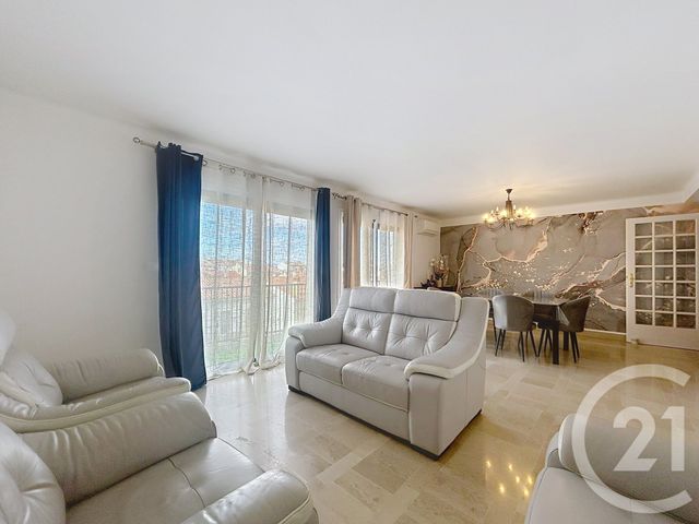 Appartement 4 pièces 104 m² · à Perpignan · 104 m² · 200 000 €