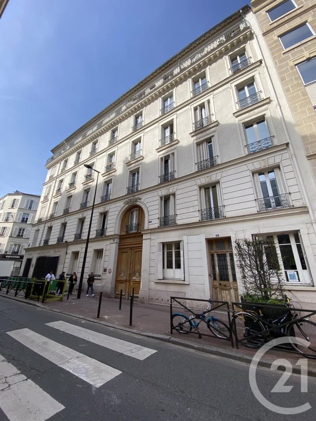 Appartement à louer - 4 pièces - 70 m2 - Levallois Perret - 92 - ILE-DE-FRANCE